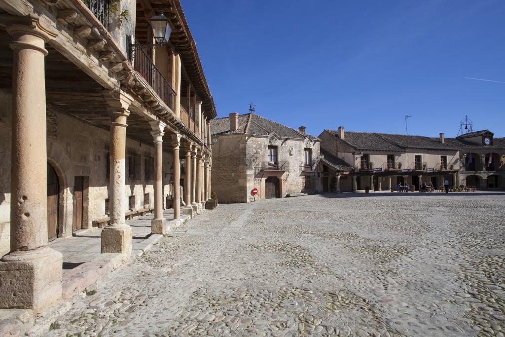 Hospederia de Santo Domingo Pedraza Exterior foto