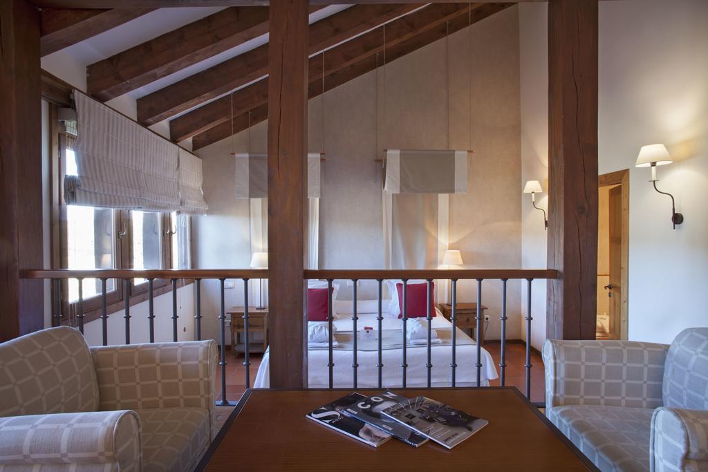 Hospederia de Santo Domingo Pedraza Exterior foto